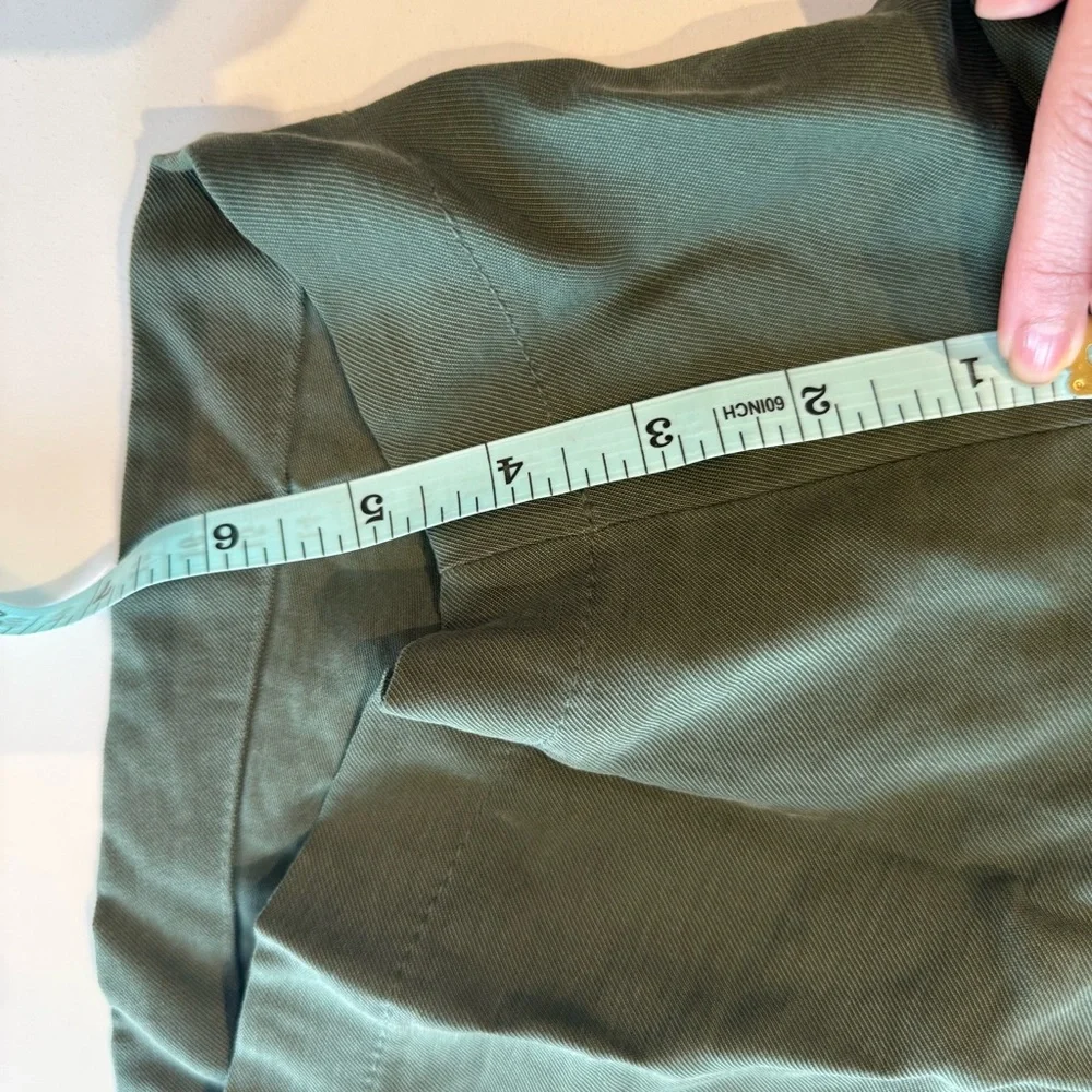 Old Navy Shorts - Picture 5 of 5